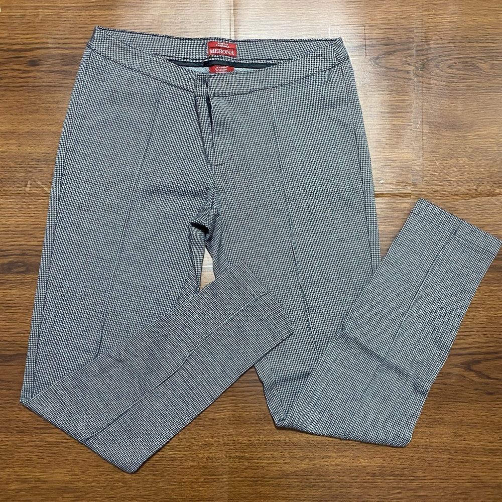 Merona women’s Stretch Extensible pants size 6